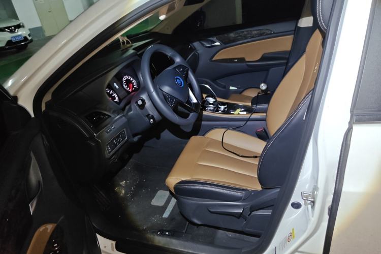 Used BYD Qin New Energy 2017 1.5T Luxury Model Left Front Seat