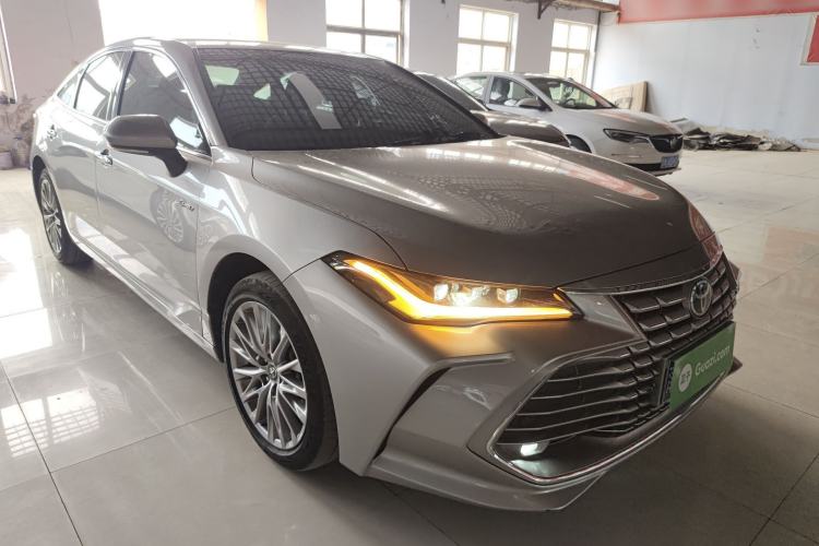 Used Toyota Avalon 2024 Dual-Motor 2.0L Luxury Edition Front Right 45 Deg