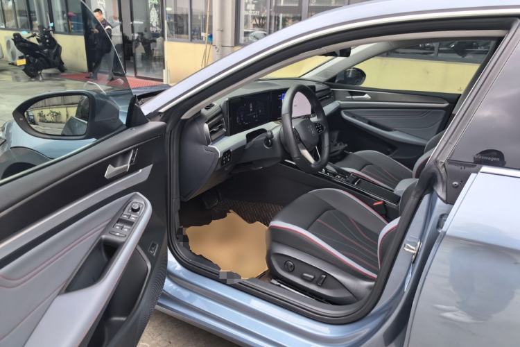 Used Volkswagen Lamando 2022 Lavida L 280TSI DSG Cool & Spicy Edition