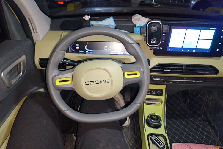 Used Geely Galaxy Panda 2024 200km Panda Rider