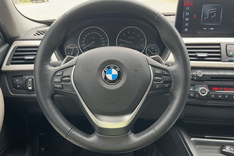 Used BMW 3 Series 2015 328Li Fashion Model
