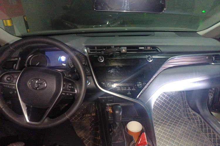 Used Toyota Camry 2019 Revised Version 2.0G Luxury Edition