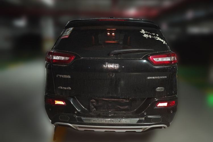 Used Jeep Cherokee 2017 2.4L Professional Edition
