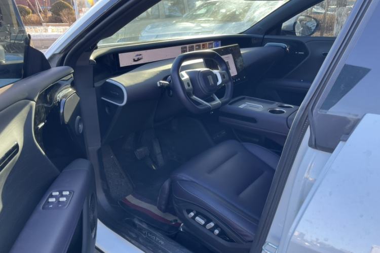 Used Avatr 11 2023 HarmonyOS Version Smart Enjoyment Upgrade Model 90-Degree Rear-Wheel Drive Edition
