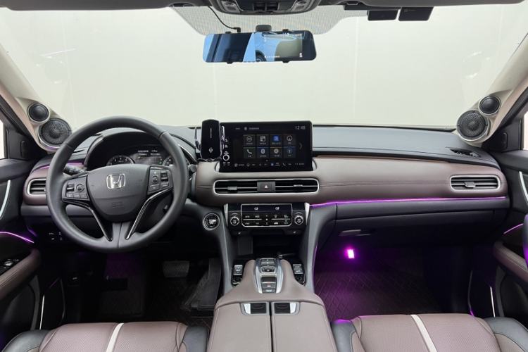 Used Honda UR-V 2023 370TURBO Two-Wheel-Drive Luxury Edition Interior 8