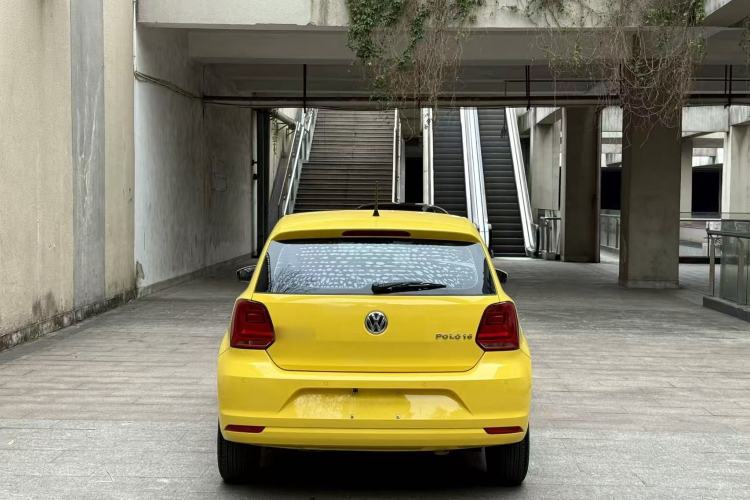 Used Volkswagen Polo 2014 1.6L Automatic Comfort Edition
