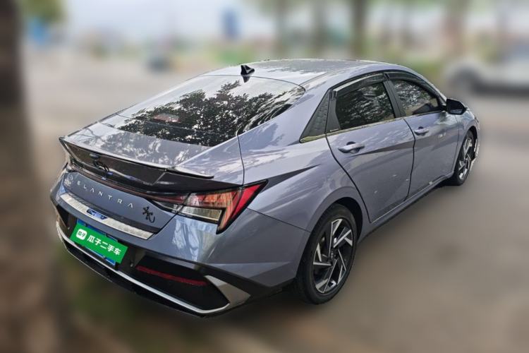 Used Hyundai Elantra 2023 1.5L CVT LUX Prestige Edition Rear Right 45 Deg