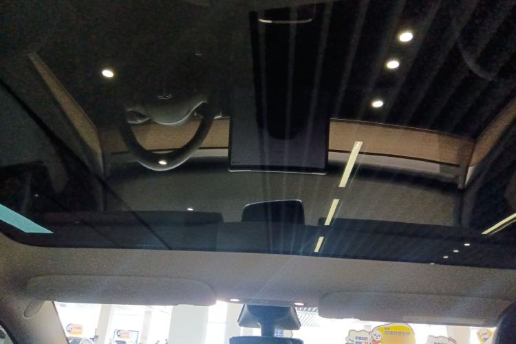 Used Tesla Model Y 2023 Rear-Wheel-Drive Version
