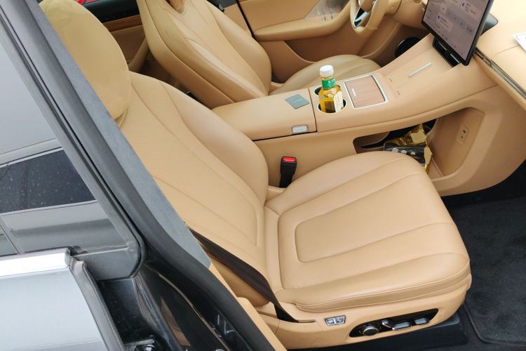 Used Hima Luxeed R7 2024 All-Electric 667 km Max
