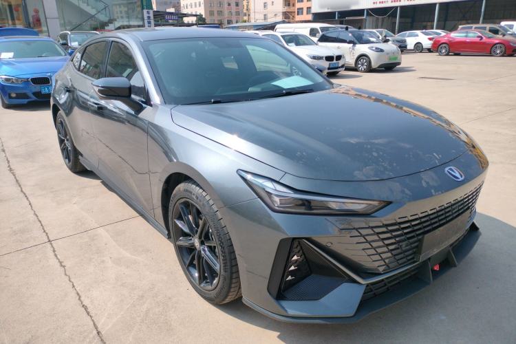 Used Changan UNI-V 2023 1.5T Premium Model