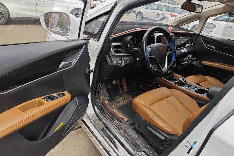 Used BYD Song MAX 2018 1.5T Automatic Smart Connect Elite Model with 6 Seats