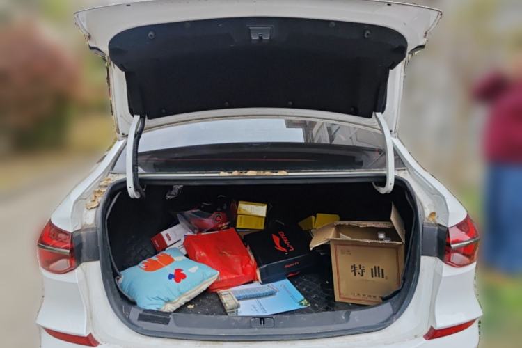 Used Chevrolet Monza 2020 Light Hybrid RS 330T Automatic Comfort Edition Trunk