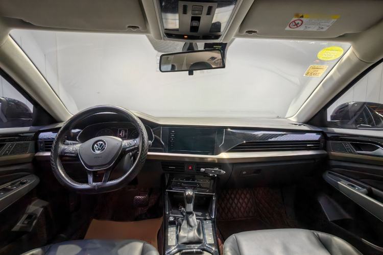 Used Volkswagen Passat 2020 330TSI Elite Edition China VI
