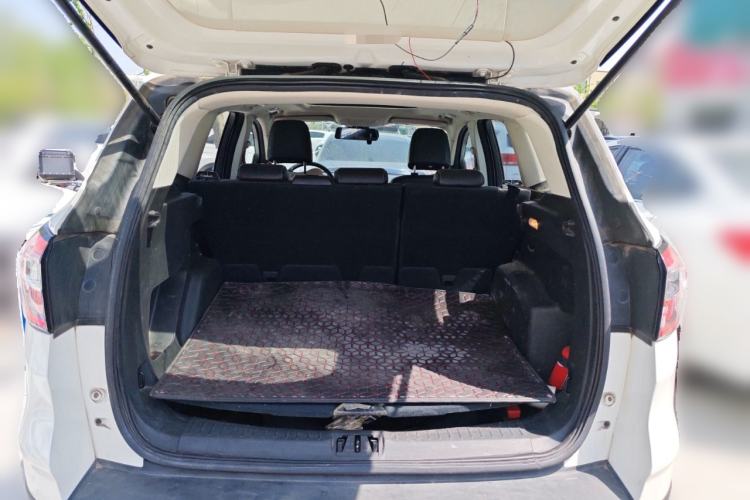 Used Ford Kuga 2017 EcoBoost 180 Two-Wheel-Drive Tiger Leap Model