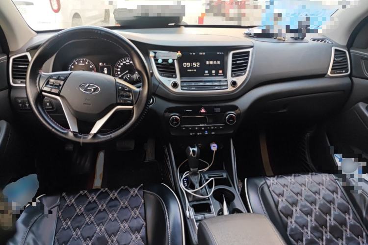 Used Hyundai Tucson 2018 1.6T Dual-Clutch Two-Wheel Drive 15th Anniversary Special Edition