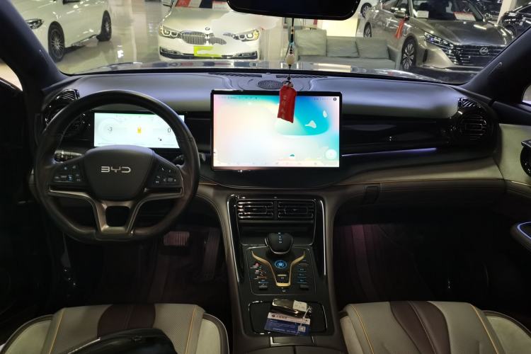 Used BYD Frigate 07 2024 HONOR Edition DM-i 100KM Luxury Model
