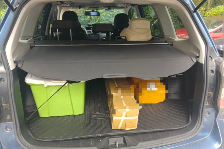 Used Subaru Forester 2015 2.0i Special Edition Commemorative Model Trunk