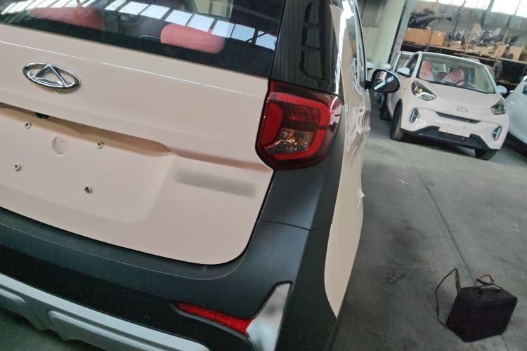 Used Chery QQ Little Ant 2024 Revised Version Youth Edition 251 km True Love Edition 25.05 kWh Right Rear Taillight