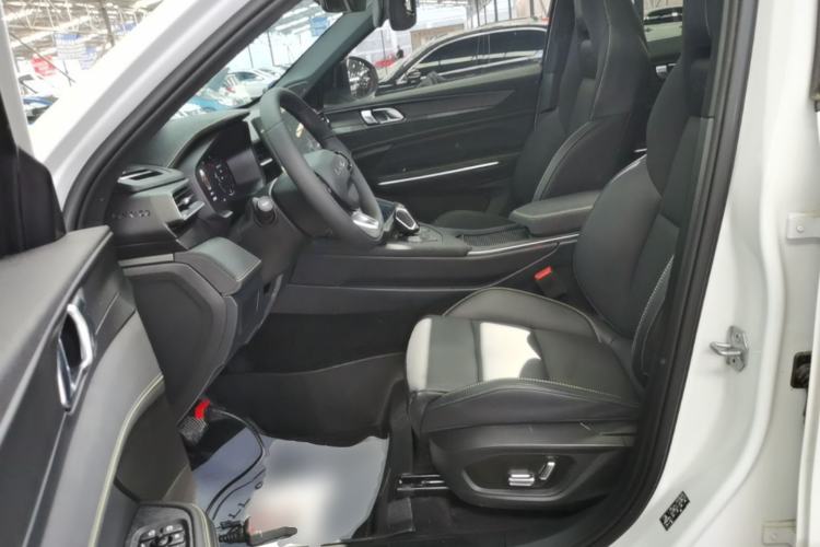 Used Lynk & Co 01 2025 2.0TD Two-Wheel Drive Refreshed Pro Version Left Front Seat