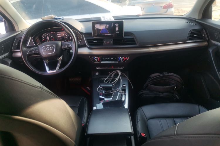 Used Audi Q5L 2020 Updated 40 TFSI Prestige Fashion Edition Center Console