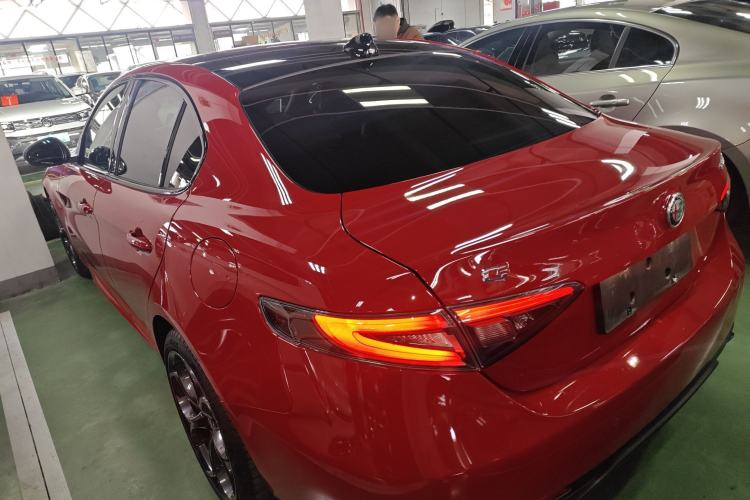 Used Alfa Romeo Giulia 2024 2.0T 280HP Tributo Italiano Legend Tribute Edition
