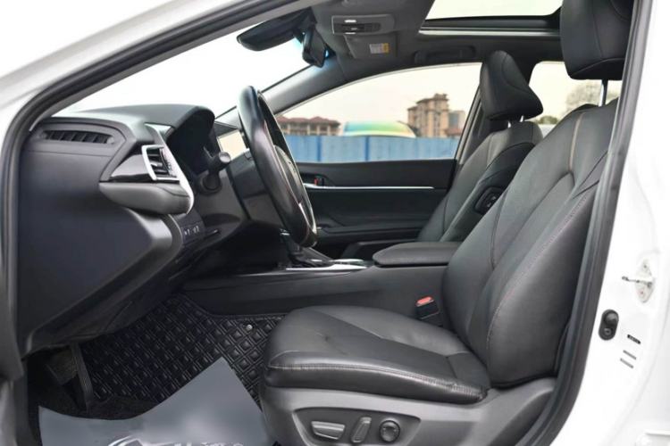 Used Toyota Camry 2021 Dual-Motor 2.5HG Luxury Edition Interior 3