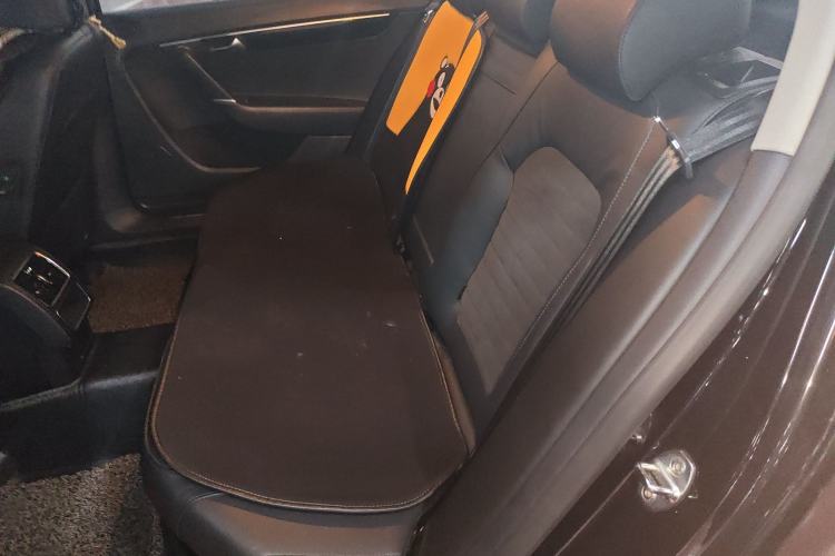 Used Volkswagen Magotan 2016 1.8TSI Luxury Comfort Model
