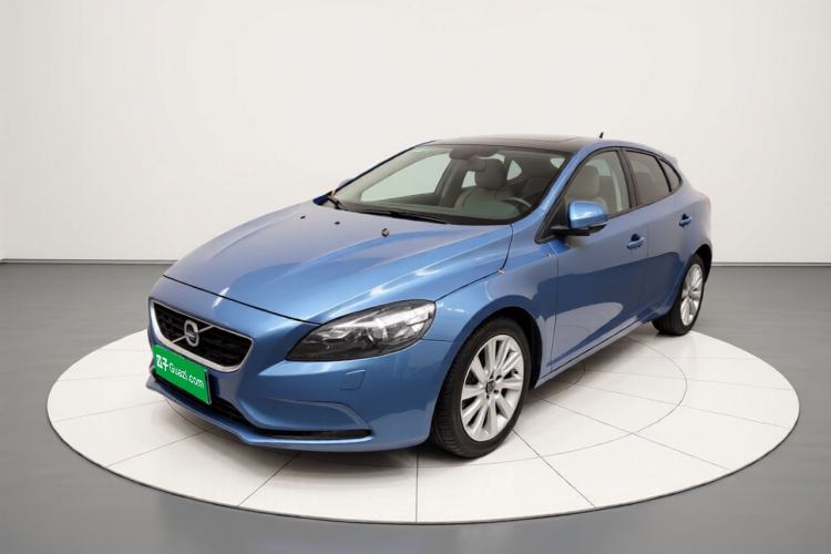 Used Volvo V40 2016 T3 Zhiyi Edition