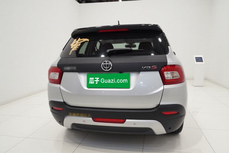 Used Brilliance V3 2015 1.5T Manual Urban Model Exterior 4