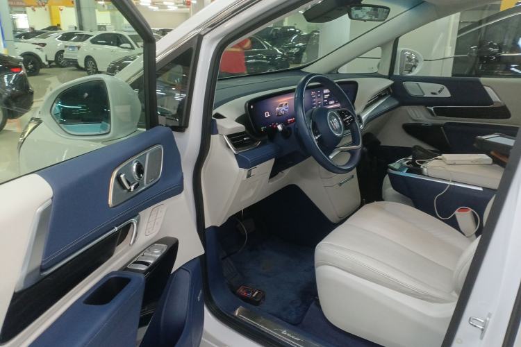 Used Buick Century 2023 2.0T Six-Seater Yinshi Edition
