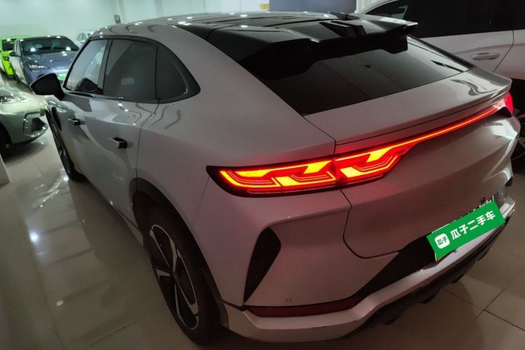 Used BYD Song L EV 2025 Intelligent Driving Version 662 km LiDAR Excellence Edition
