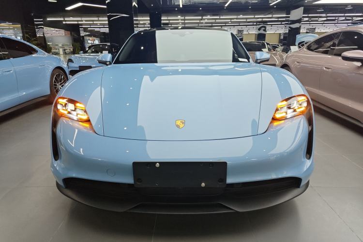 Used Porsche Taycan 2022-Year Updated Taycan