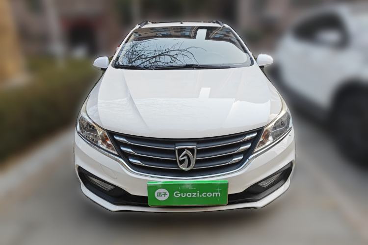 Used Baojun 310 2017 1.5L Manual Fashion Model
