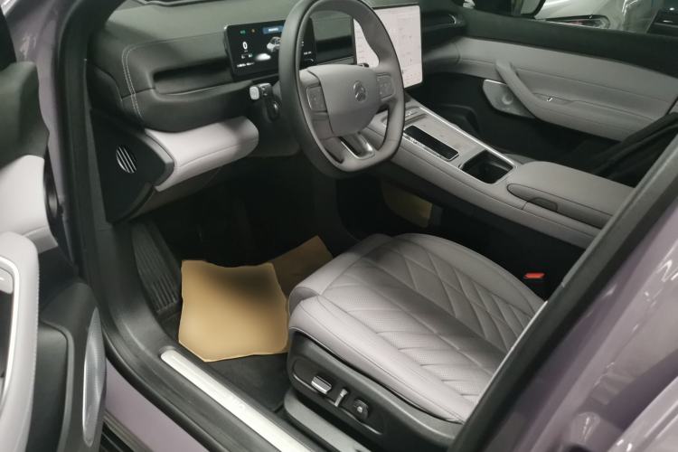 Used Nio EC6 2025 75 kWh Left Front Seat