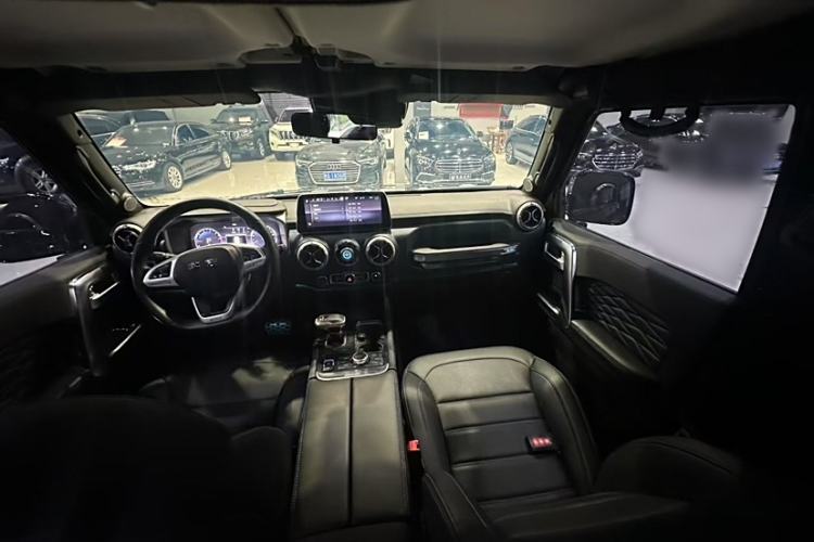 Used BAIC Off-Road BJ40 2020 2.0T Automatic Four-Wheel Drive Urban Hunter Edition Chivalrous Type