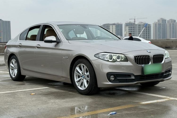 Used BMW 5 Series 2014 520i Elegant Edition
