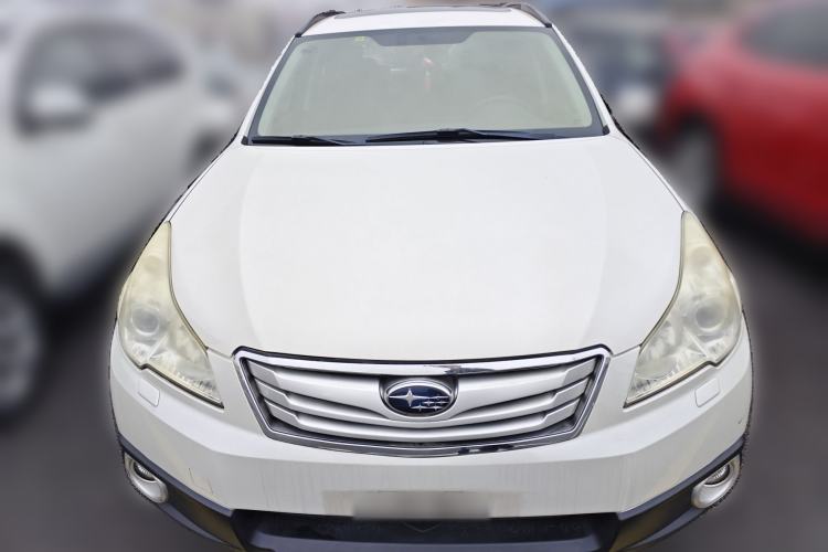 Used Subaru Outback 2010 2.5i Luxury Edition Front