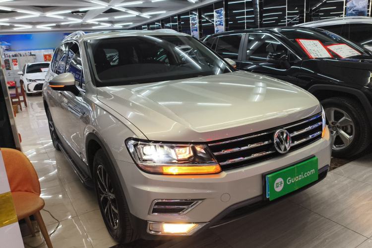 Used Volkswagen Tiguan L 2018 330TSI Automatic Two-Wheel Drive Luxury Edition
