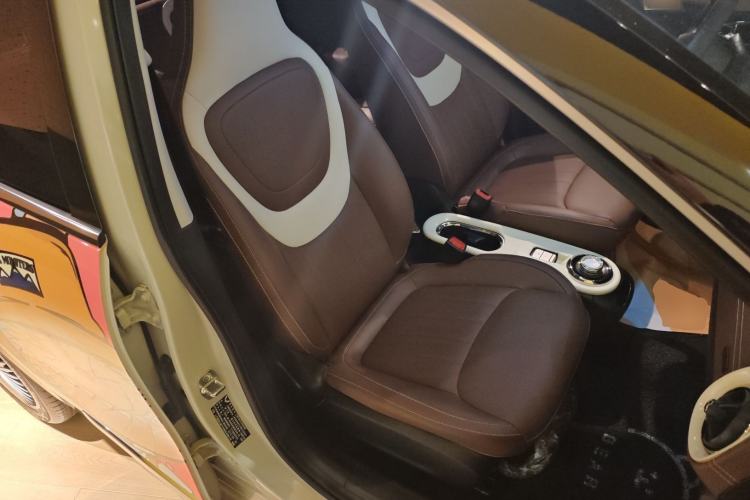 Used Wuling Bingo 2024 333 km Lingxi Connected Version Right Front Seat