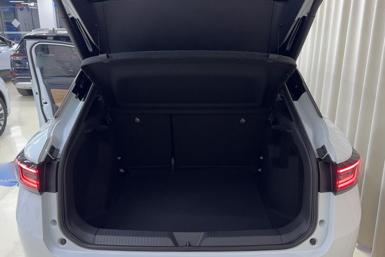 Used Volkswagen ID.4 X 2021 Pro Smart Long-Range Edition