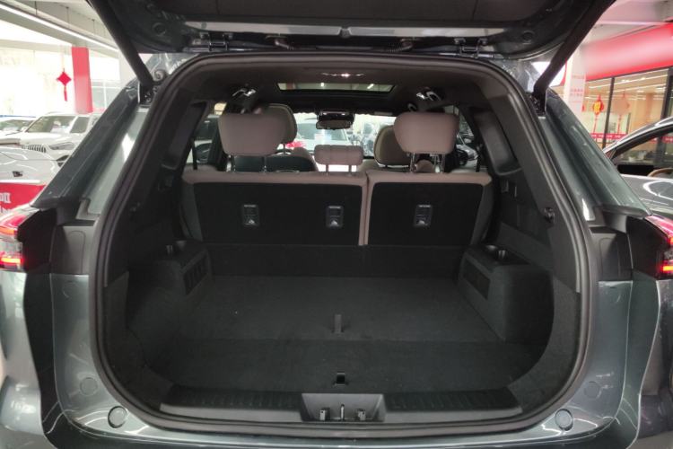 Used Chery Fengyun T8 2025 1.5T 130km Deluxe Version 5 Seats