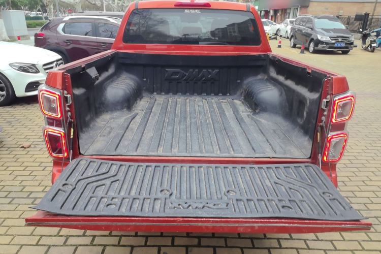 Used Isuzu D-MAX 2021 1.9T Automatic 4x4 Diesel Global Huan Dong RZ4E