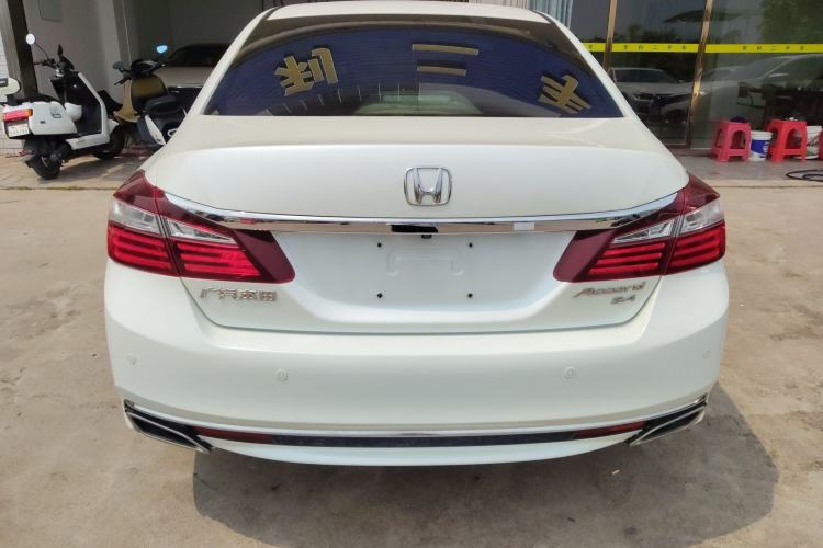 Used Honda Accord 2016 2.4L Luxury Edition Rear