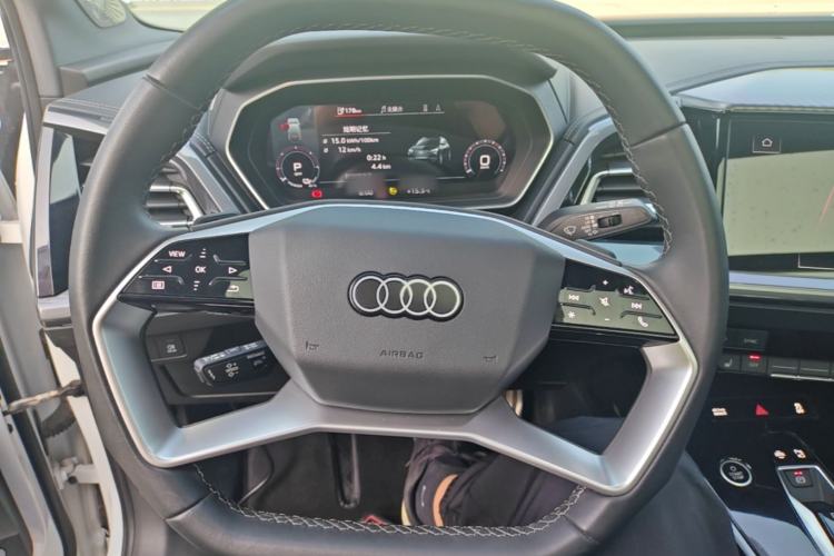 Used Audi Q4 e-tron 2024 40 e-tron Boundary Edition Steering Wheel