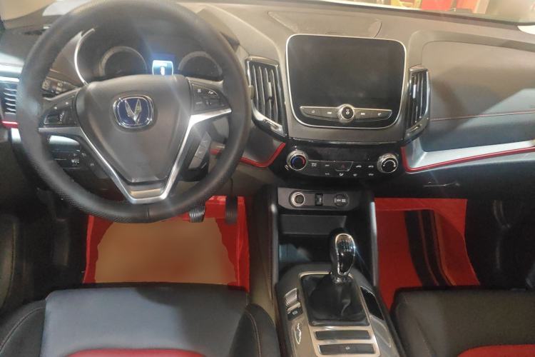 Used CHANGAN CS55 2018 1.5T Manual Colorful Model China V Standard Center Console