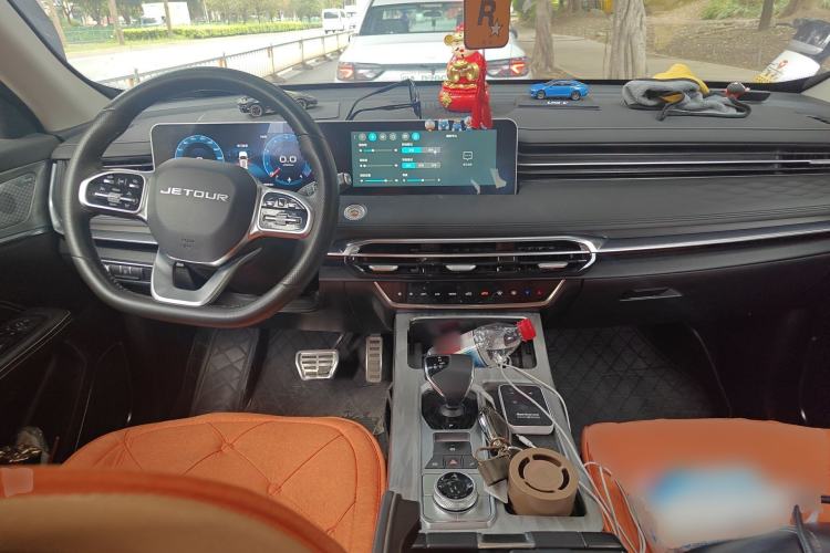 Used JETOUR X70 PLUS 2023 1.6T DCT Stronger 7-Seater