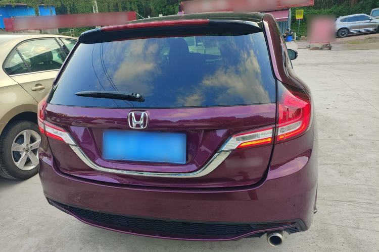 Used Honda Jade 2017 1.8L automatic Comfort version 5 seats

