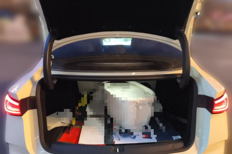 Used BYD Seal 06 New Energy 2024 DM-i 80KM Luxury Model Trunk