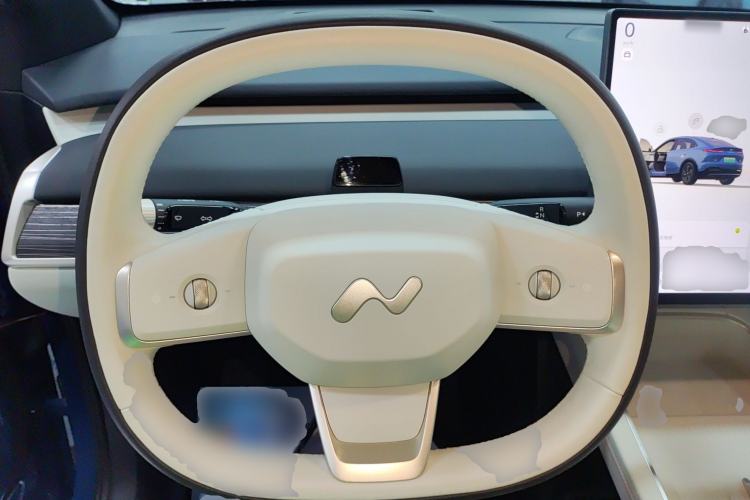 Used ONVO L60 2024 60 kWh All-Wheel Drive