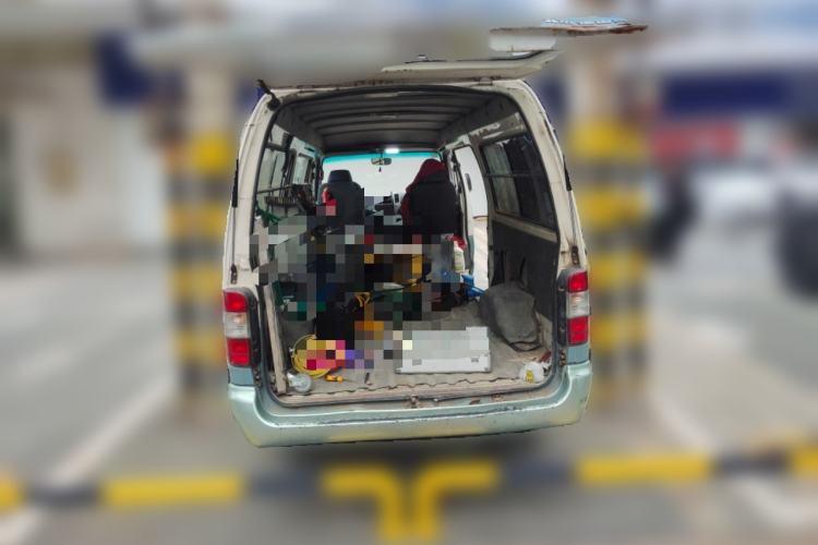 Used Foton Scenic 2014 2.0L Express Classic Short-Wheelbase High-Roof 491EQ4A